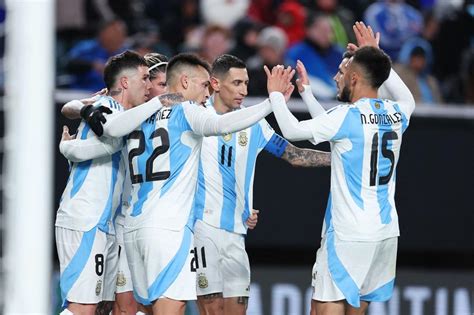 Argentina v El Salvador .